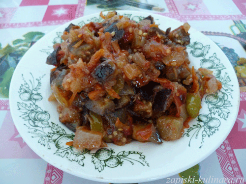 Жареное овощное рагу на сковороде